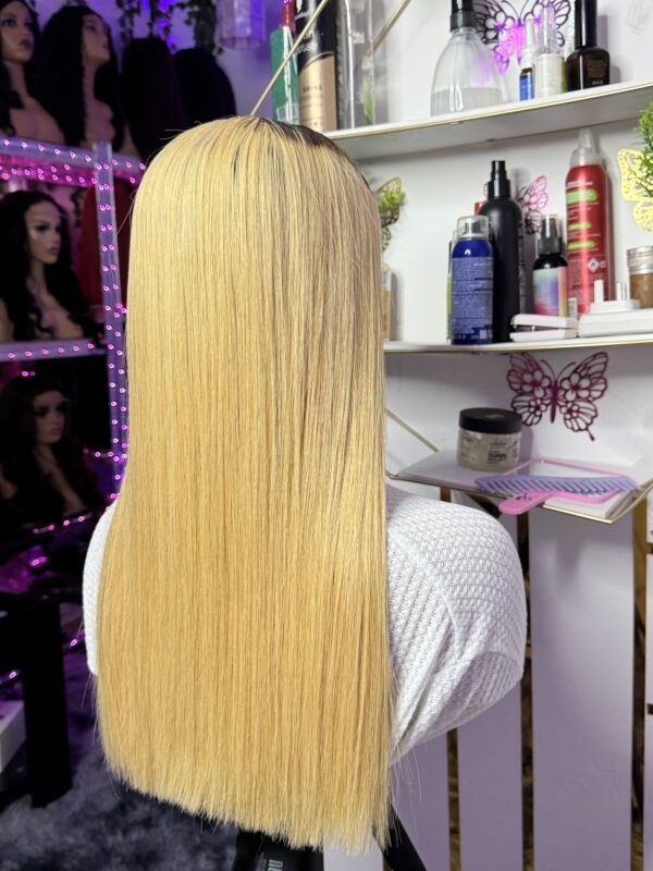 two-tone blonde 20" SDD Vietnamese bone straight wig with closure - Image 2