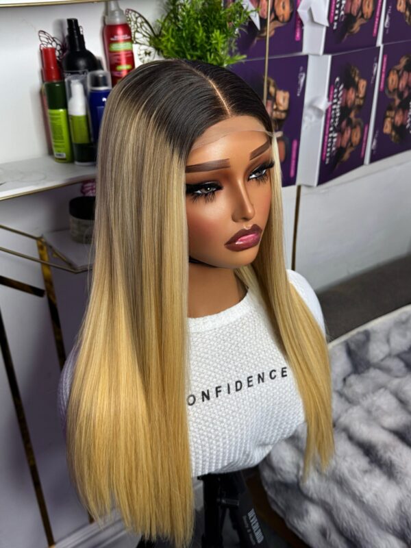 two-tone blonde 20" SDD Vietnamese bone straight wig with closure - Image 6