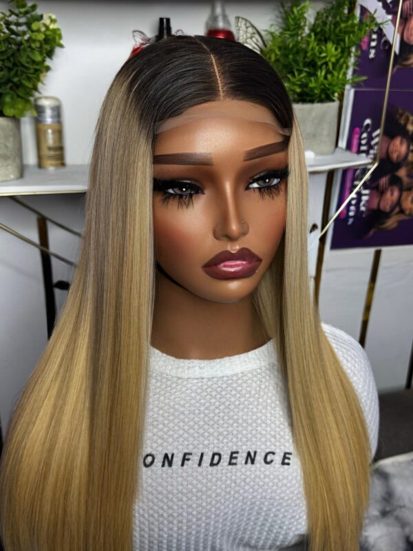 two-tone blonde 20" SDD Vietnamese bone straight wig with closure - Image 5