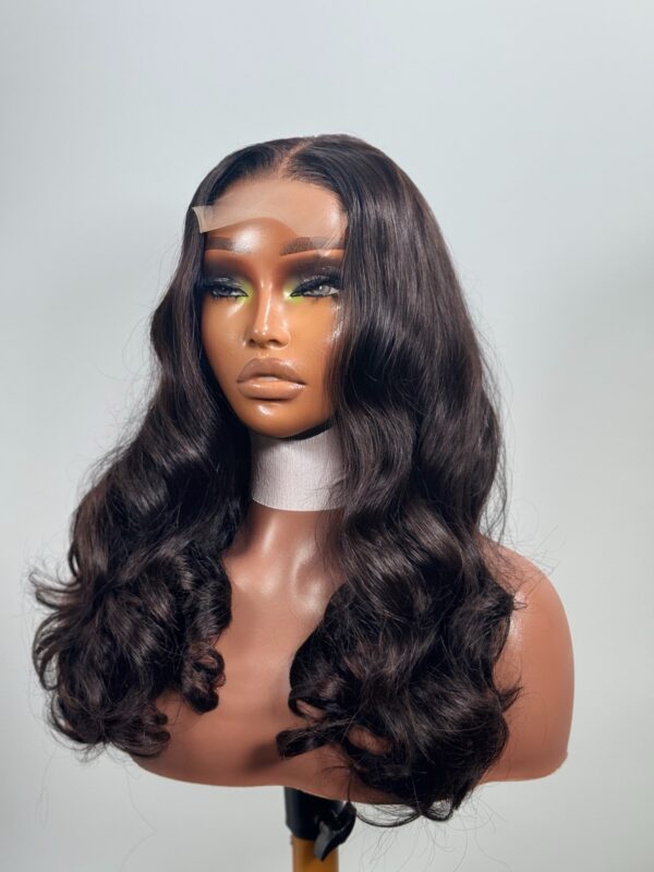 Simi sdd Bouncy Curls 22” Lace Front Wig