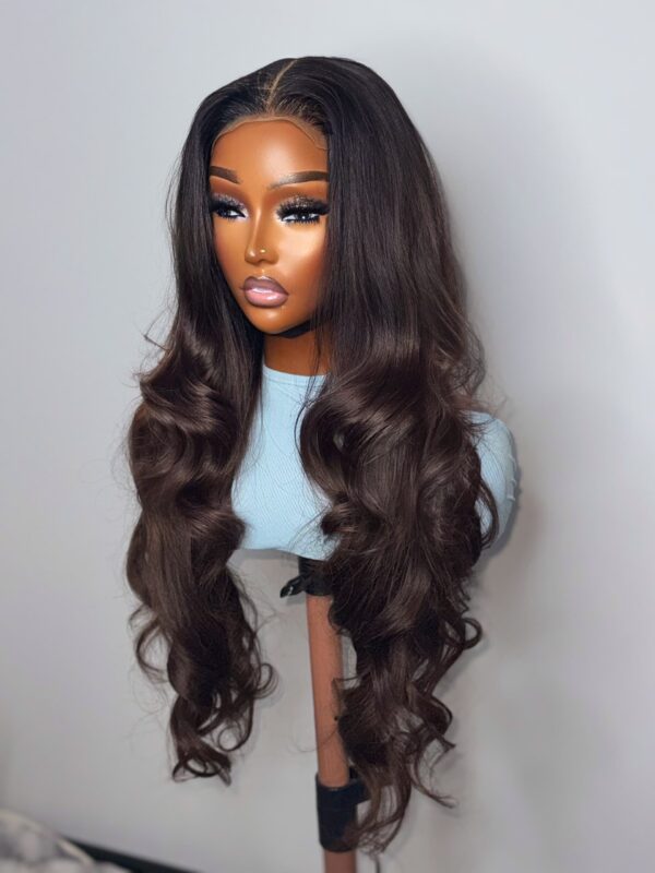 EMPRESS MONACHI 5x5 GLUELESS CLOSURE WIG - 26" STRAIGHT MIX | VIRGIN VIETNAMESE SDD WIG - Image 10